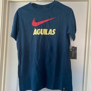 Nike tee shirt size XL color blue